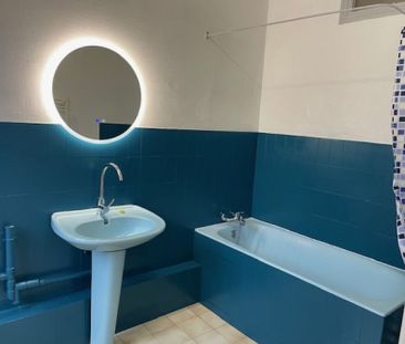 GRAND TYPE 2 REMICOURT PROCHE CHAMPS ELYSEES - Photo 4