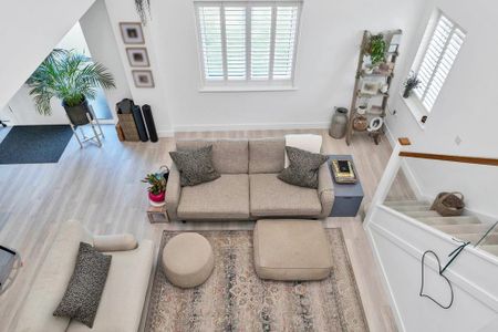 4 bedroom semi-detached house to rent - Photo 4