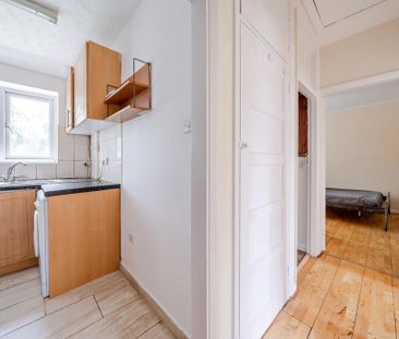 2 bedroom maisonette to rent - Photo 1