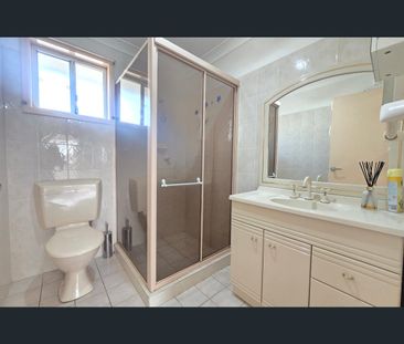 84A Kalang Road, Edensor Park, NSW 2176 - Photo 6