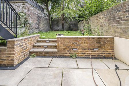 3 bedroom apartment to rent - Photo 5
