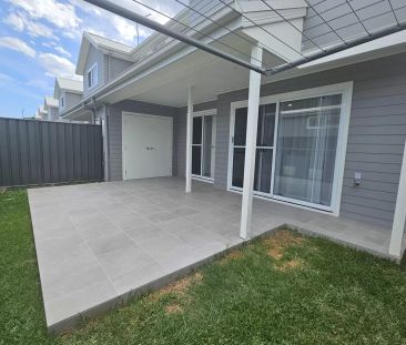 Full of Style and Low Maintenance - Photo 2