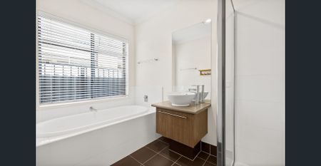 8 Tamar Avenue, Point Cook, Vic 3030 - Photo 5