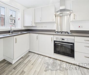 2 Bedroom Semi-Detached House for Rent - Photo 5