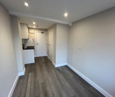 Horley 0 bedroom house share to rent - Photo 2