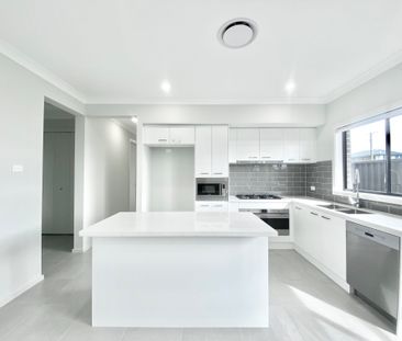 Stunning Family Home! - Photo 6