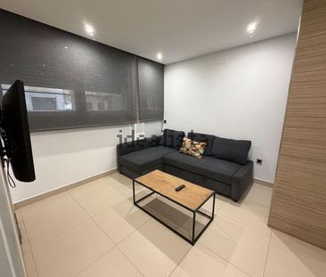 Alquiler de piso en Calle San Nicolás - Photo 1