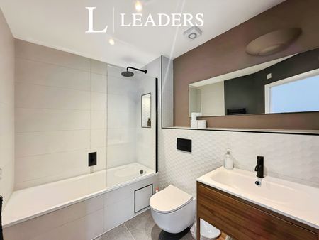 2 bedroom apartment to rent Cambridge Road, Bournemouth, BH2 - Photo 4