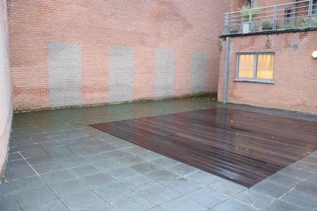 Zeer ruim gelijkvloersappartement met 2 slaapkamers en prachtig terras - Photo 4