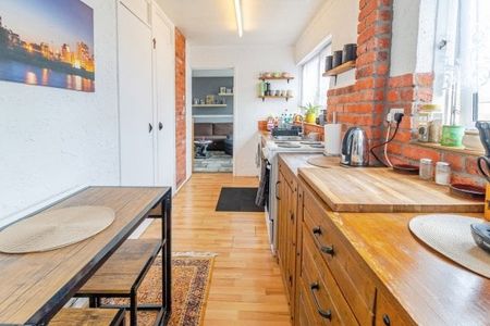 Barkers Croft, MK12 - Photo 2