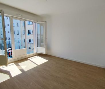 Location Appartement 4 pièces 71m² BREST 29200 - Photo 3