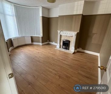 3 bedroom semi-detached house to rent - Photo 5