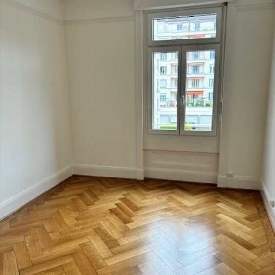 Coup de cœur! Appartement rénové de 4.5 pièces au 4ème étage - Foto 1