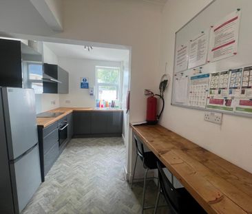1 bedroom in a house share to rent - Photo 3