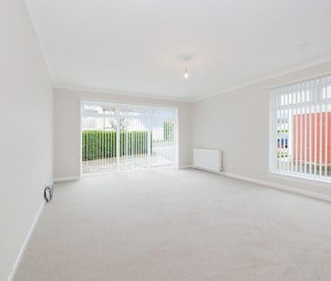 4 bedroom semi-detached house to rent - Photo 1