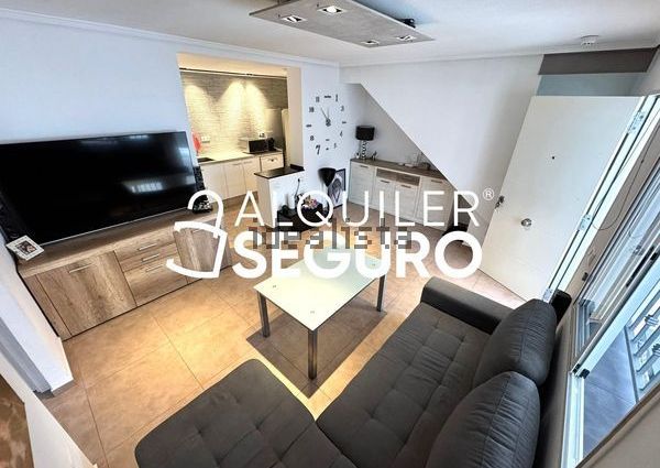 Alquiler de casa o chalet independiente en Calle Niágara