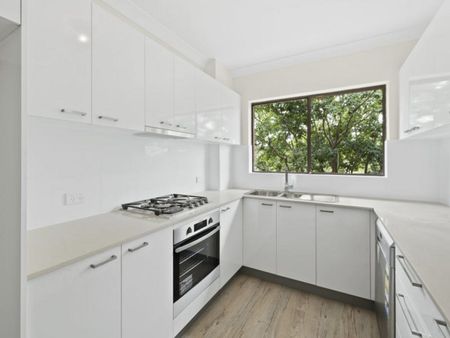 5/11-13 Martins Avenue, Bondi Beach NSW 2026 - Apartment For Rent | Domain - Photo 3