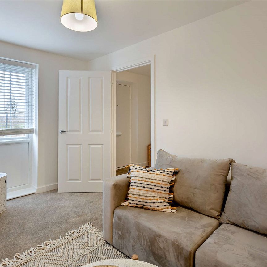 3 bedroom house to rent Sedge Close, Harpole, Northampton, NN7 - Photo 1