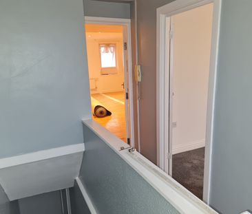 2 Bed Flat, Church Road, BS5 - Photo 3