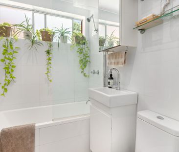 3/1 Fairway Close, Manly Vale NSW 2093 - Apartment For Rent | Domain - Photo 5