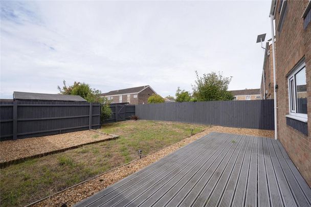 3 bedroom terraced house to rent - Photo 1