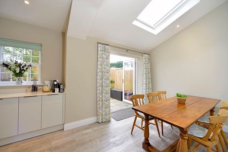 Great George Street, Godalming, Surrey, GU7 - Photo 2