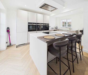 3 bedroom detached house to rent - Photo 3
