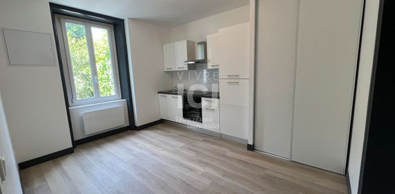 Location Appartement 2 pièces 29m² - Photo 2