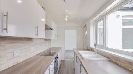 2 bedroom cottage to rent - Photo 3