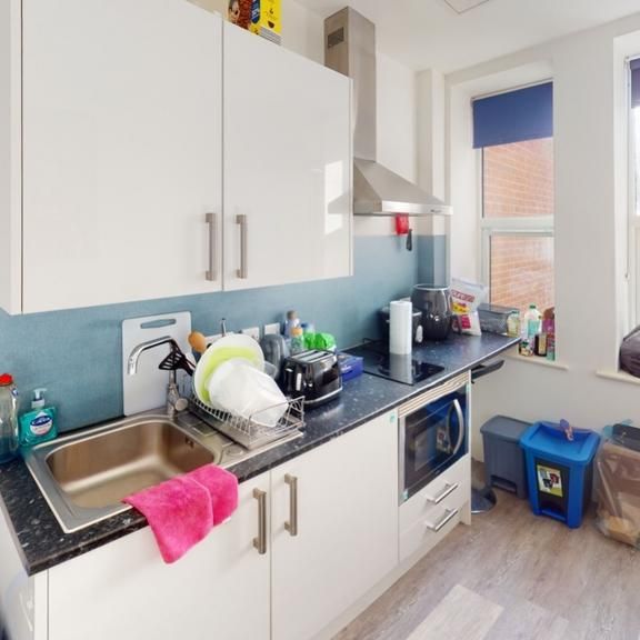 Studio to rent - Photo 1