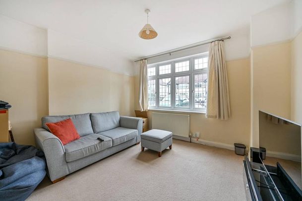 3 bedroom semi-detached house to rent - Photo 1