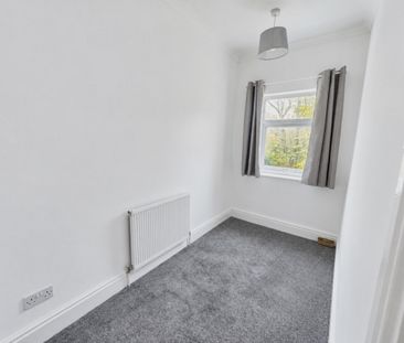 2 bed Terraced - To Let - Photo 6