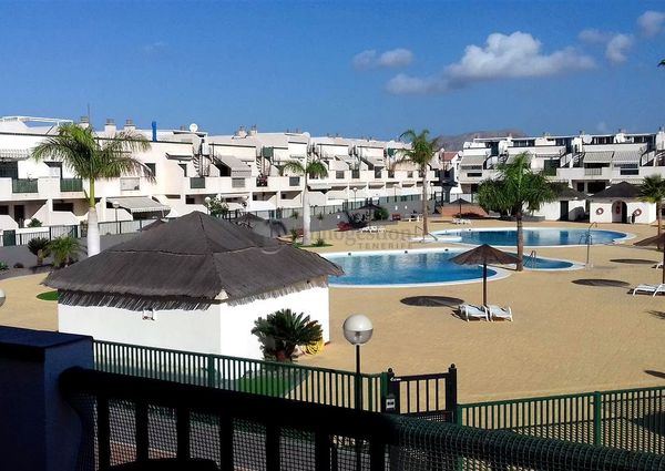 Se alquila en Costa del Silencio apartamento de 1 dormitorio