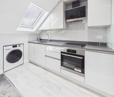 Fairmead Crescent, HA8 8YH, Edgware - Photo 6