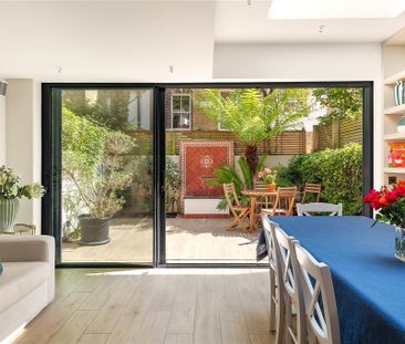 4 bedroom terraced house to rent - Photo 2