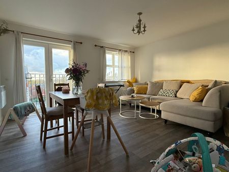 2 Bed Flat, Brook Square, SE18 - Photo 3