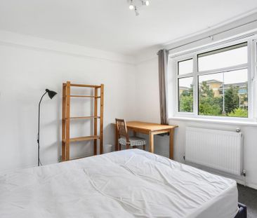 4 bedroom semi-detached house to rent - Photo 6