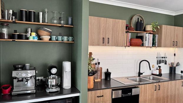 Ellenbrook - Photo 1