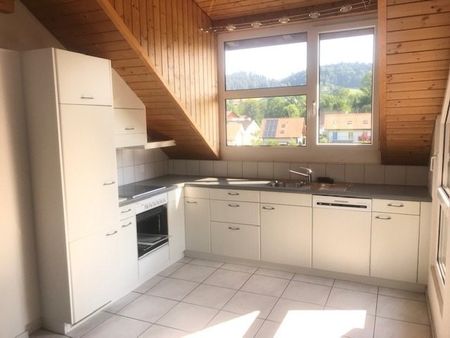 Gemütliche 4.5 Zimmer-Galeriewohnung in Lützelflüh - Photo 2