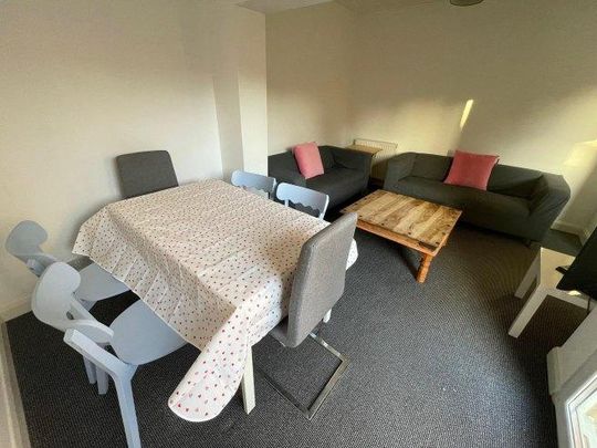 5 bedroom house share to rent - Photo 1