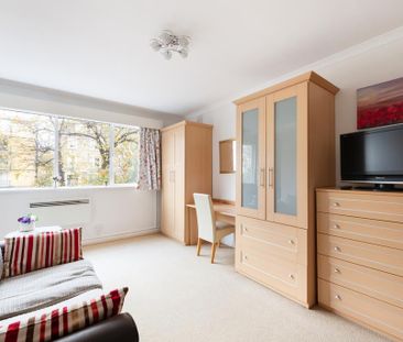 Studio to rent - Photo 2