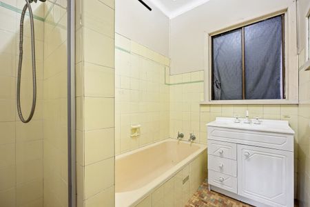 3-Bedroom Home in the Heart of Gymea - Photo 4
