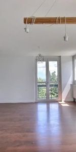 PARC MONTJUZET-T4 AVEC BALCON ET PARKING DERNIER ETAGE - Photo 4