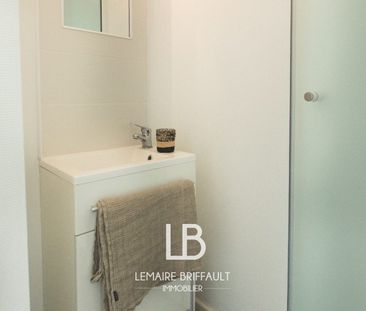 Location Appartement 6 pièces 117m² LILLE 59000 - Photo 4