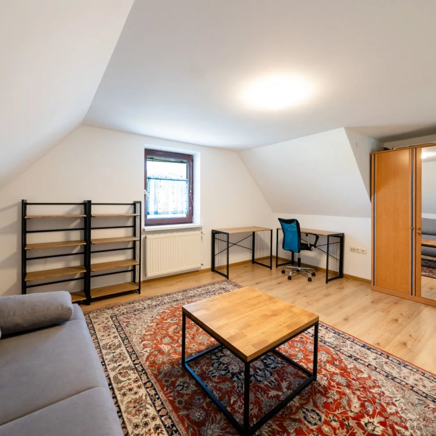 Mariatrost: Möblierte Wohnung mit Balkon und Parkplatz in ruhiger Lage - Photo 1