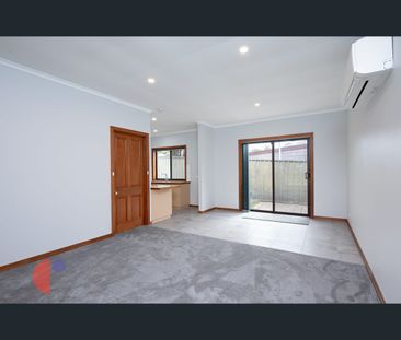 2/8 Station Avenue, Blackwood, SA 5051 - Photo 6