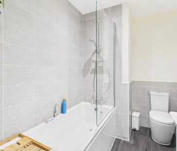 2 bedroom apartment to rent - Photo 6