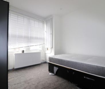 5 bedroom terraced house to rent - Photo 1