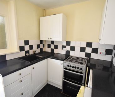 3 bedroom terraced house to rent - Photo 6