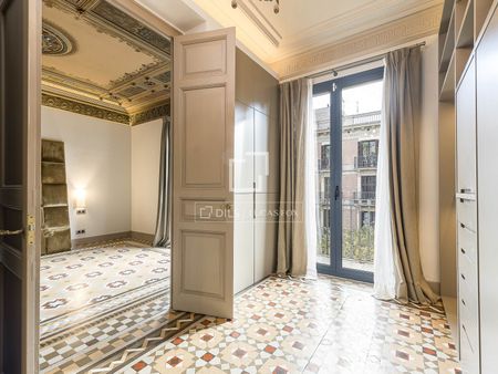 Excellent 3 Bedroom apartment with 7m² terrace for rent in Eixample Right, Barcelona - Photo 3